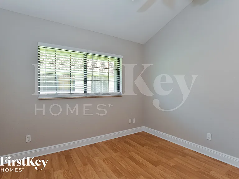 1655 James Cir — Photo 13