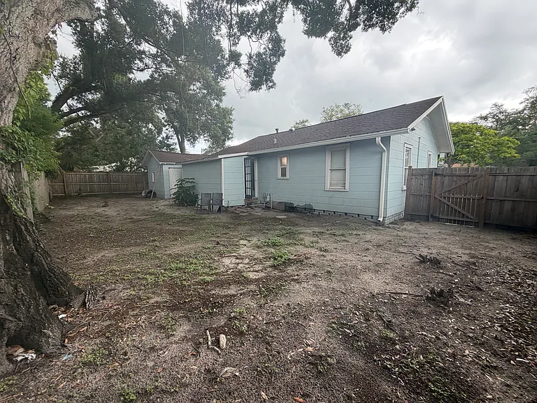 2101 Auburn St S — Photo 21