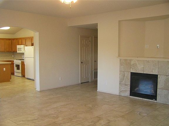 3rd image of 1621 Sweet Leaf Ln