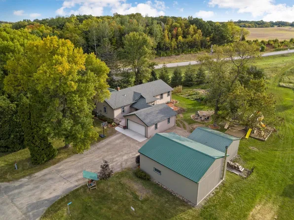 5998 French Lake Trl, Faribault, MN 55021