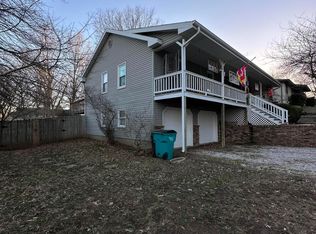 3230 W Wick St, Springfield, MO 65810