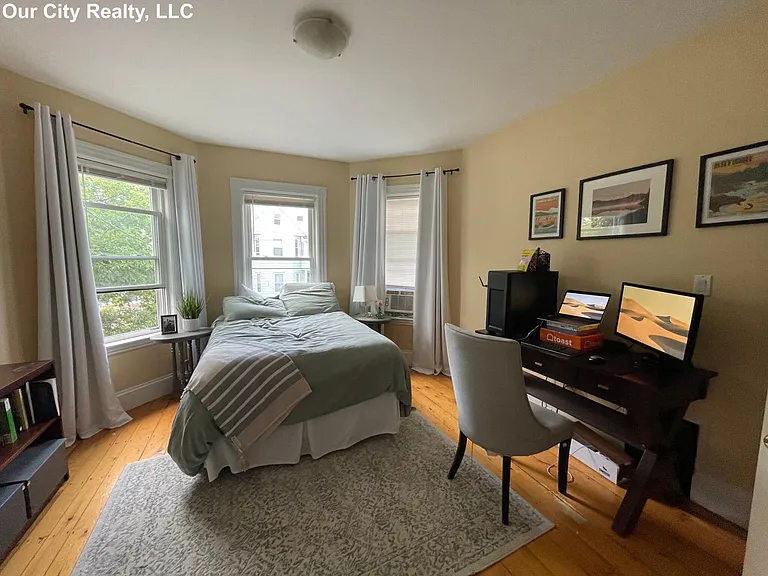 52 Winchester St #2 — Photo 6