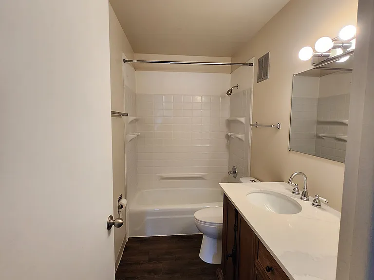 SVApts-2 Bed Bathrm_07122024