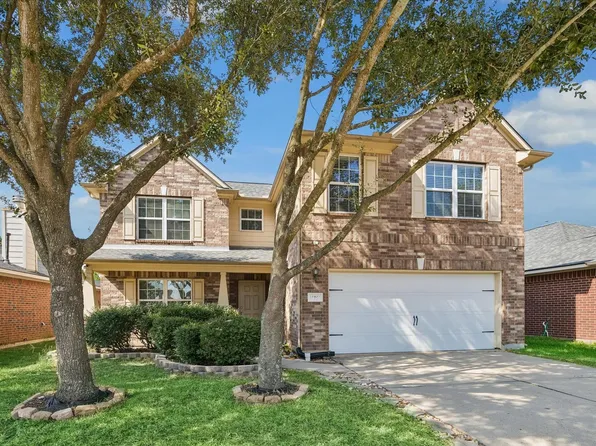11927 Golden Lodge Ln, Houston, TX 77066