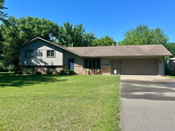 813 N Birch St, Royalton, MN 56373
