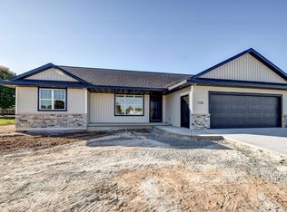 1130 Northwood Dr, Seymour, WI 54165