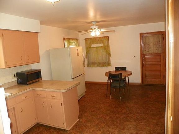 5th image of 3304 N Oriole Ave