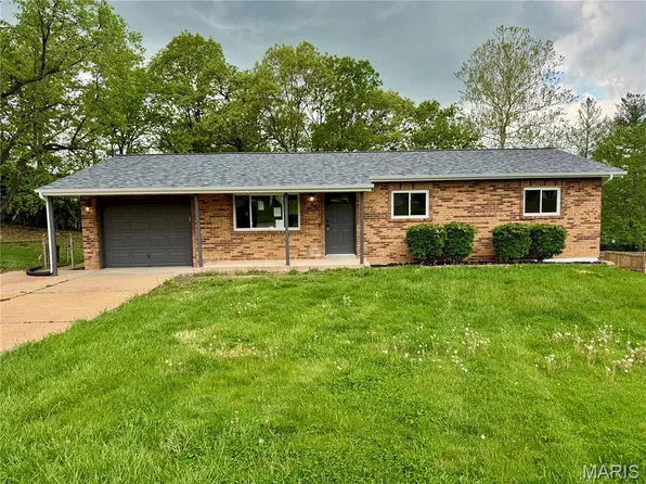 7203 Deckside Dr, Saint Louis, MO 63129