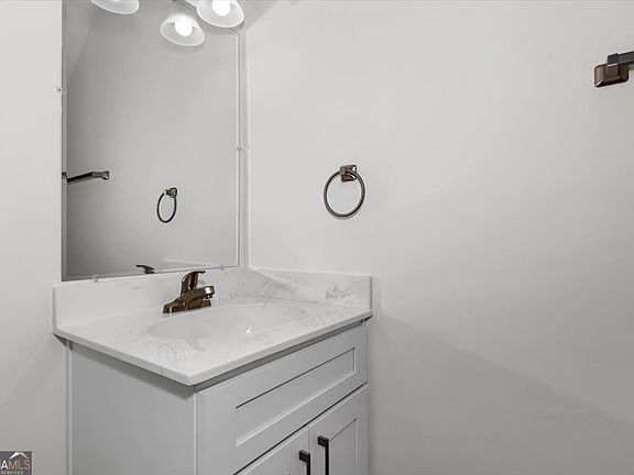 5th image of 2201 Walden Dr #18