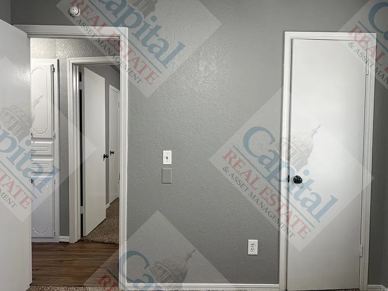 733 W Perry Dr — Photo 20