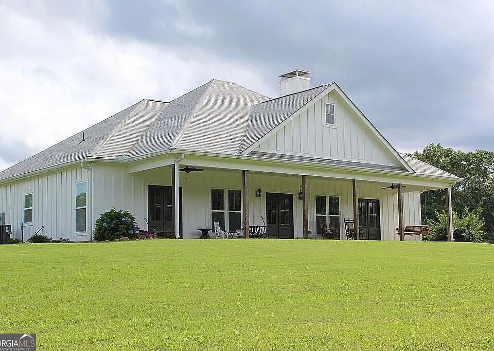 1st image of 94 Race Track Rd