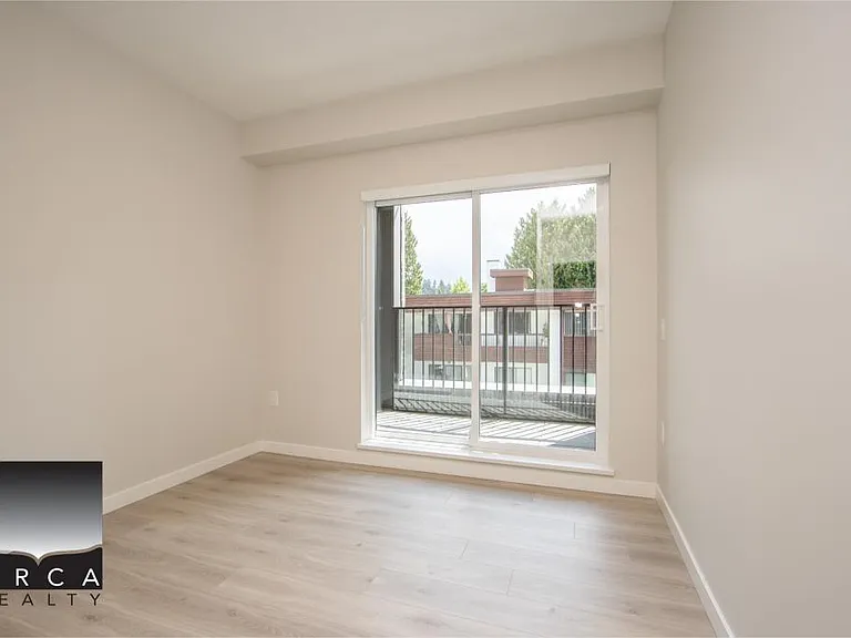 110 E 17th St #302 — Photo 14