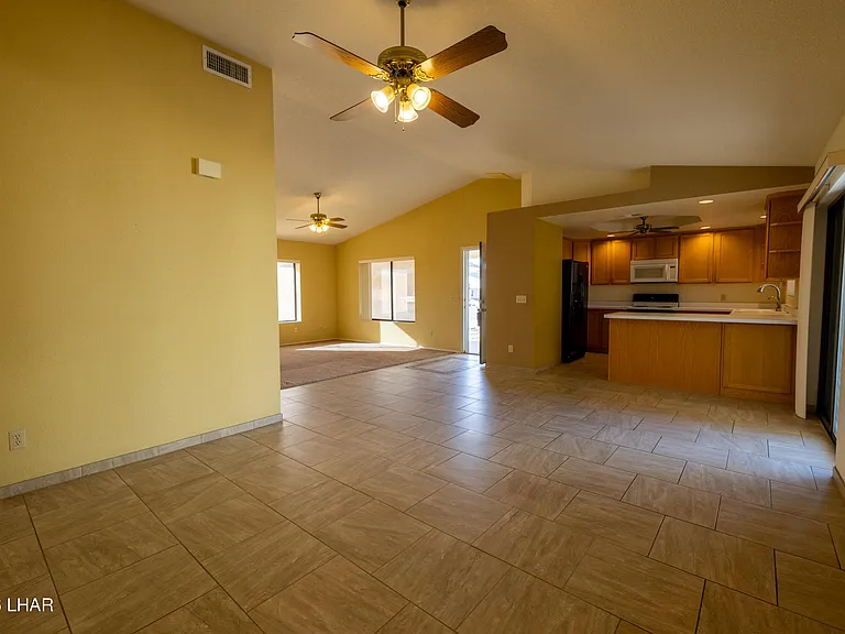 1582 Brodie Dr — Photo 4