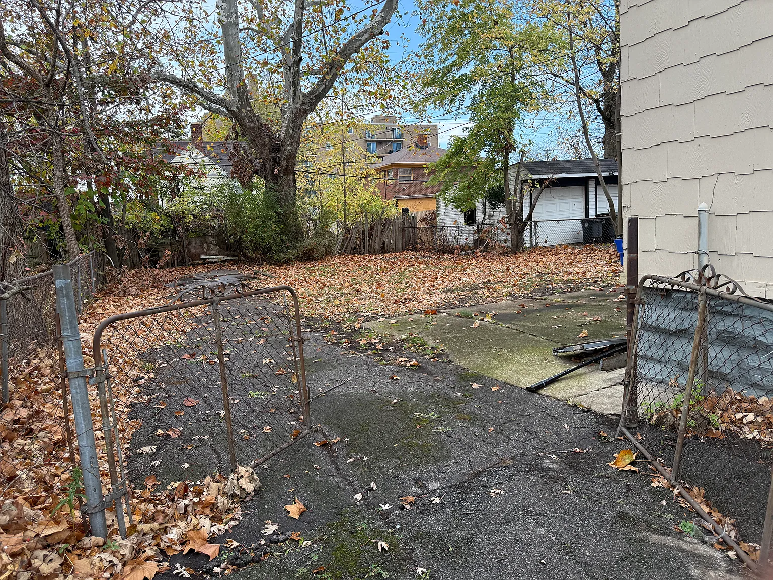 4 bed, $1,350 — Photo 4