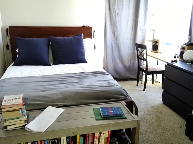 907 Zephyr Dr — Photo 6