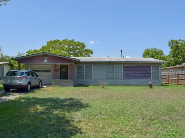 223 Pickwell Dr, San Antonio, TX 78223