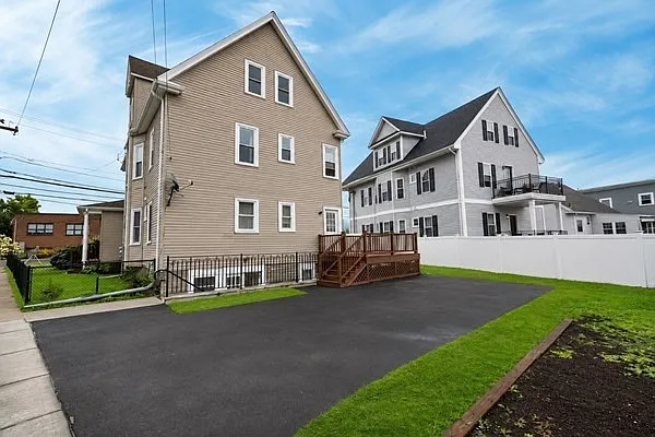 71 Cypress St #1 — Photo 15