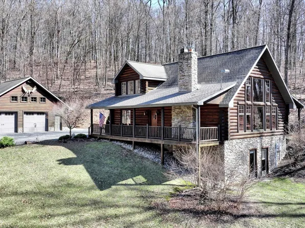 1081 Meckville Rd, Fredericksburg, PA 17026