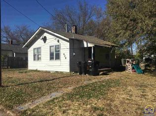608 SE 12th St, Topeka, KS 66607