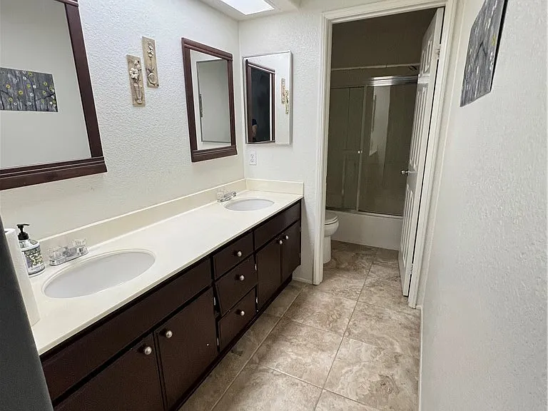 36 Kalmia Pl — Photo 12