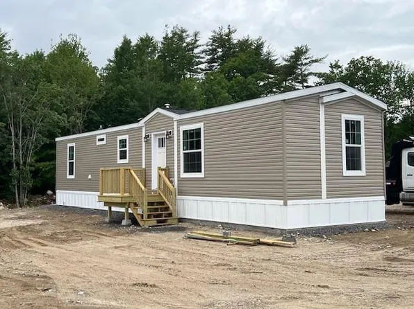 30 Rego Drive, Buxton, ME 04093