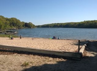 59 Pepper Bush Trl, Saunderstown, RI 02874