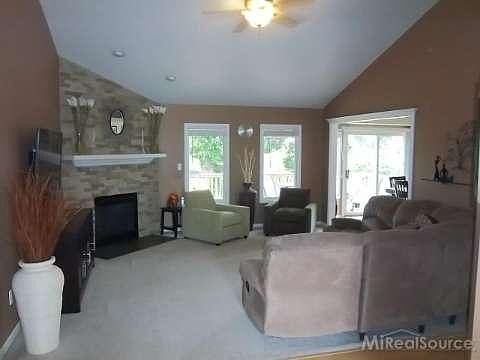 5th image of 18779 Pine Ln