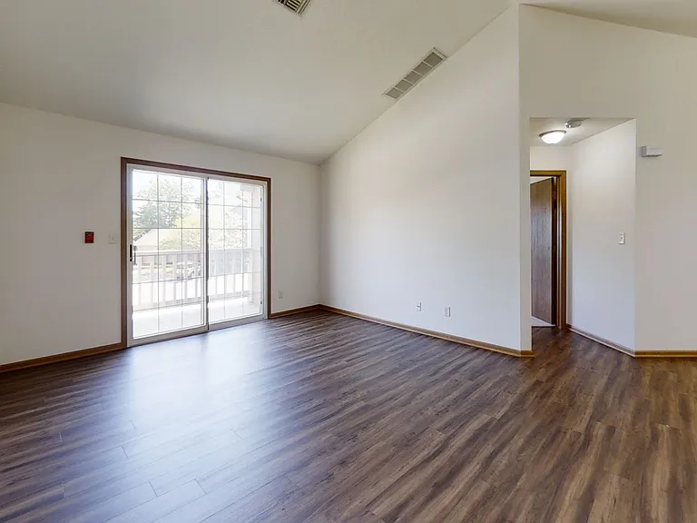 N86W14250 Fond Du Lac Ave #14250 — Photo 7