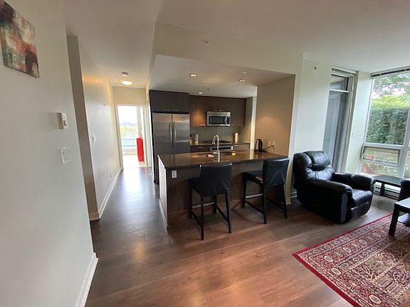 2nd image of 2975 Atlantic Ave #505