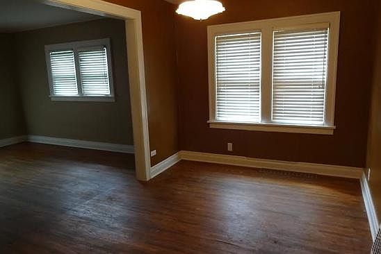 3rd image of 1023 7th Ave S