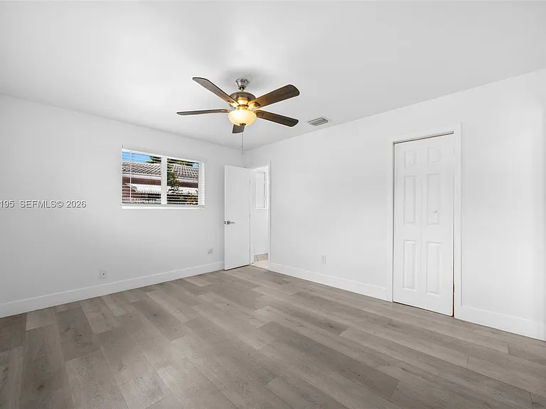 5130 NE 17th Ter #0 — Photo 13