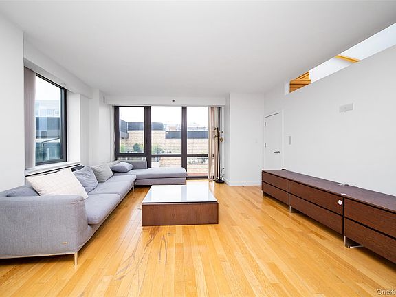 2nd image of 39-16 Prince Street #PhB