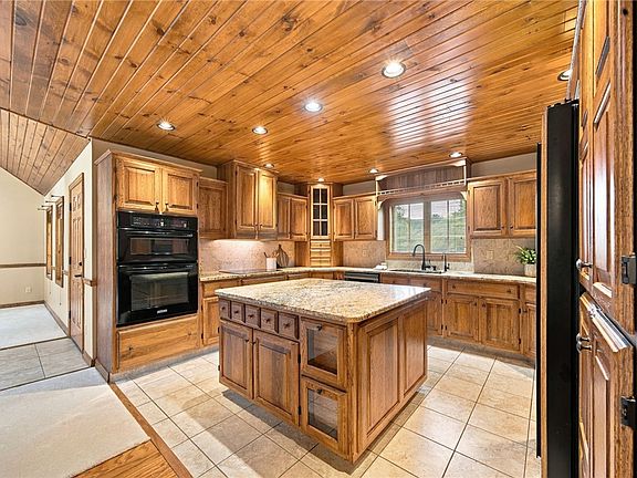 4th image of 88 Gardner Ave