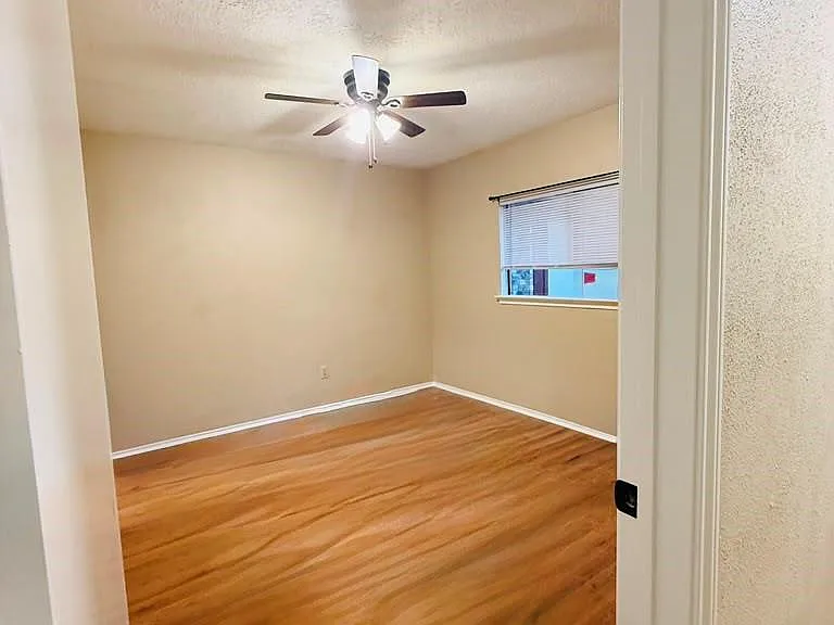 13438 Nevermore Dr — Photo 26