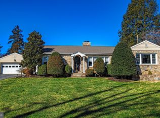 520 Hampton Ln, Towson, MD 21286