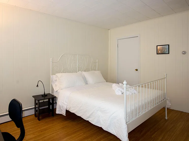 42 Everett St #1 — Photo 11