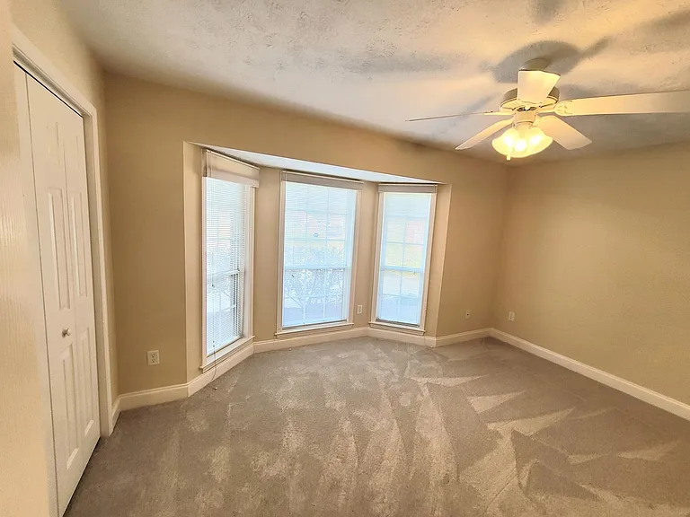 103 Parkview Ln — Photo 23