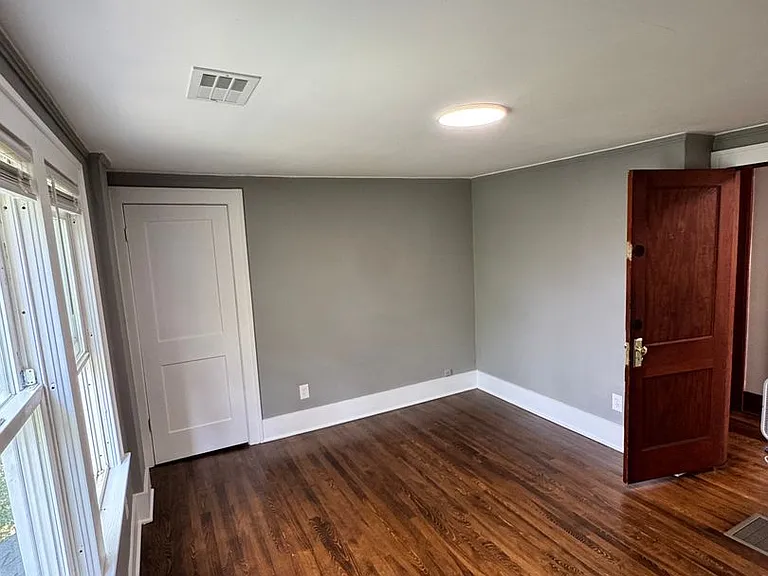 1625 S Maple Rd — Photo 49