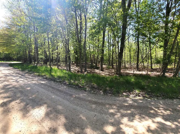 Arborvitae Dr Lot 2, Onekama, MI 49675