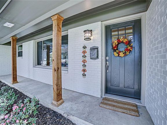 3rd image of 5729 Wessex Ave