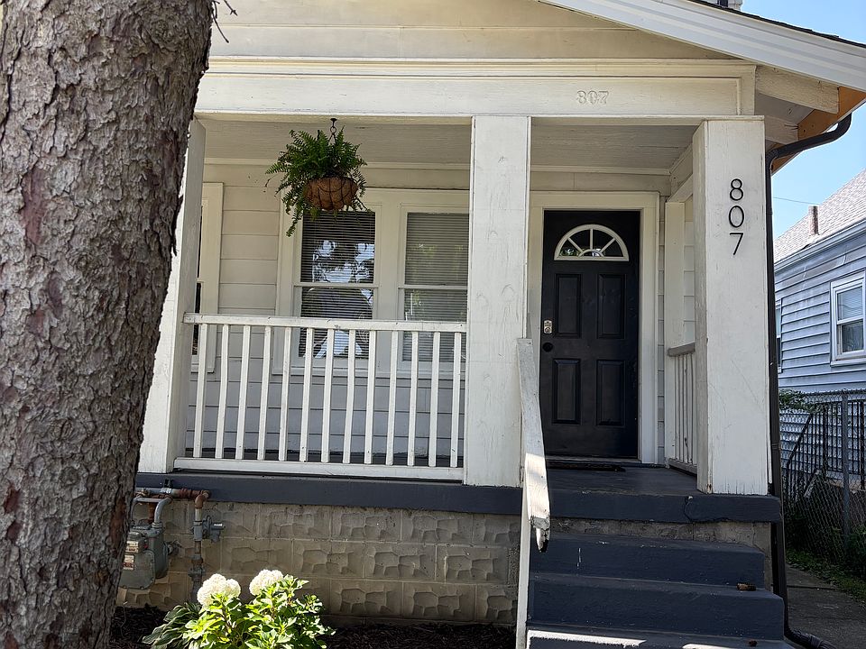 1st image of 807 E Deshler Ave #807