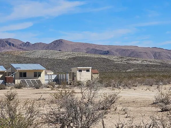 3002 E Este Rd, Terlingua, TX 79852