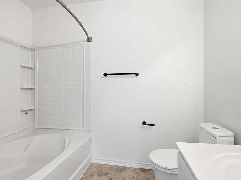 110 Capistrano Dr — Photo 17