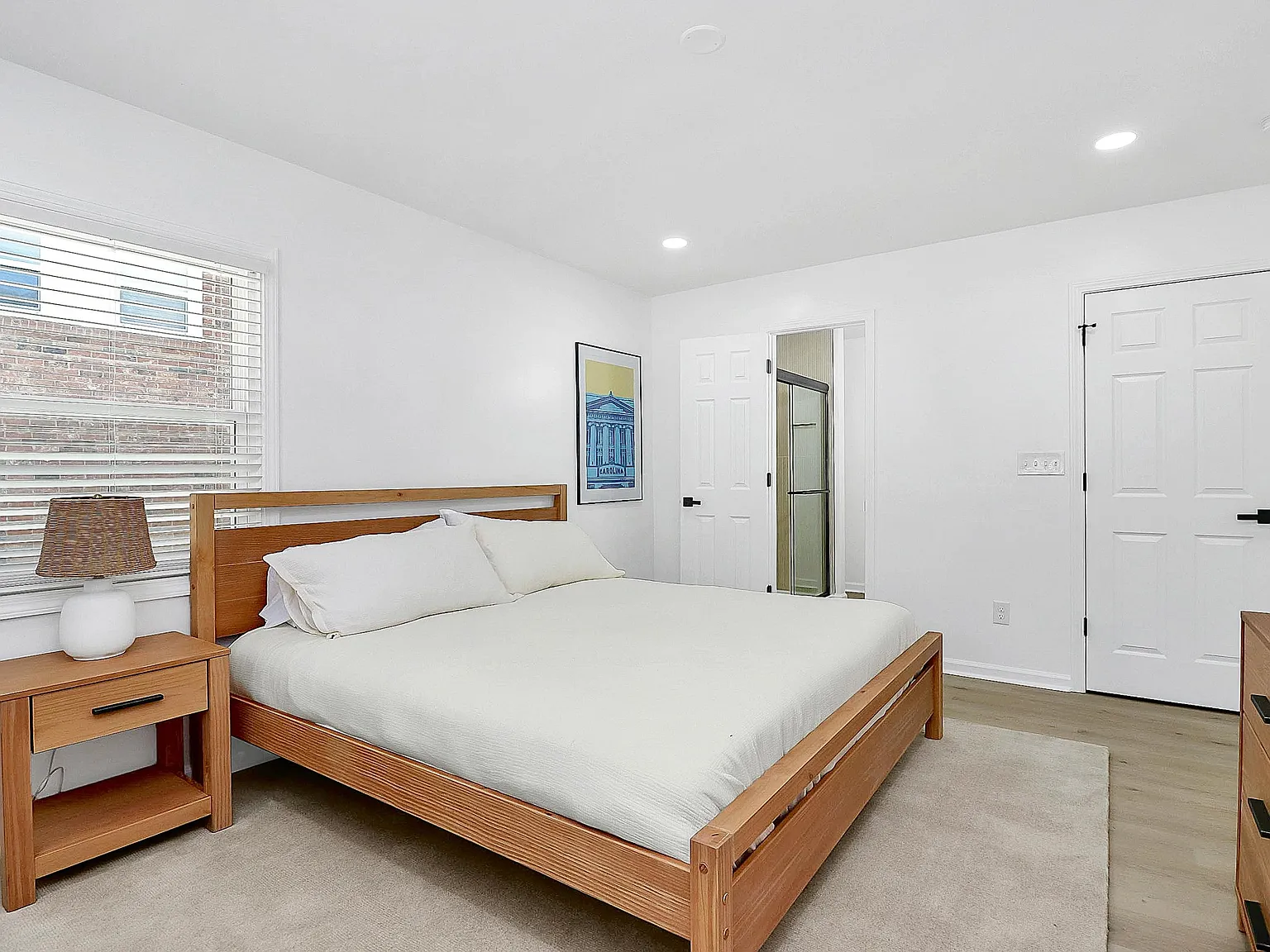4 bed, 3.0 bath, 1265 sqft, $1,685 — Photo 2