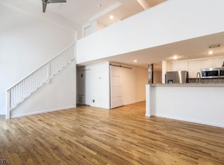 518-536 Gregory Ave #203, Weehawken, NJ 07086