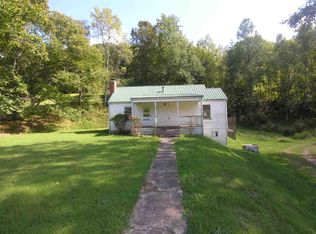 1413 Shoals Branch Rd, Wayne, WV 25570