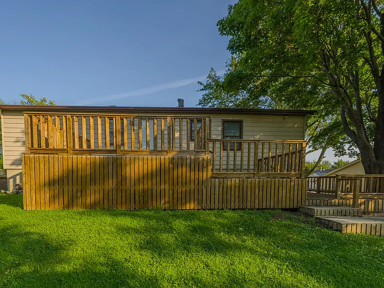 4363 Medina Dr — Photo 17