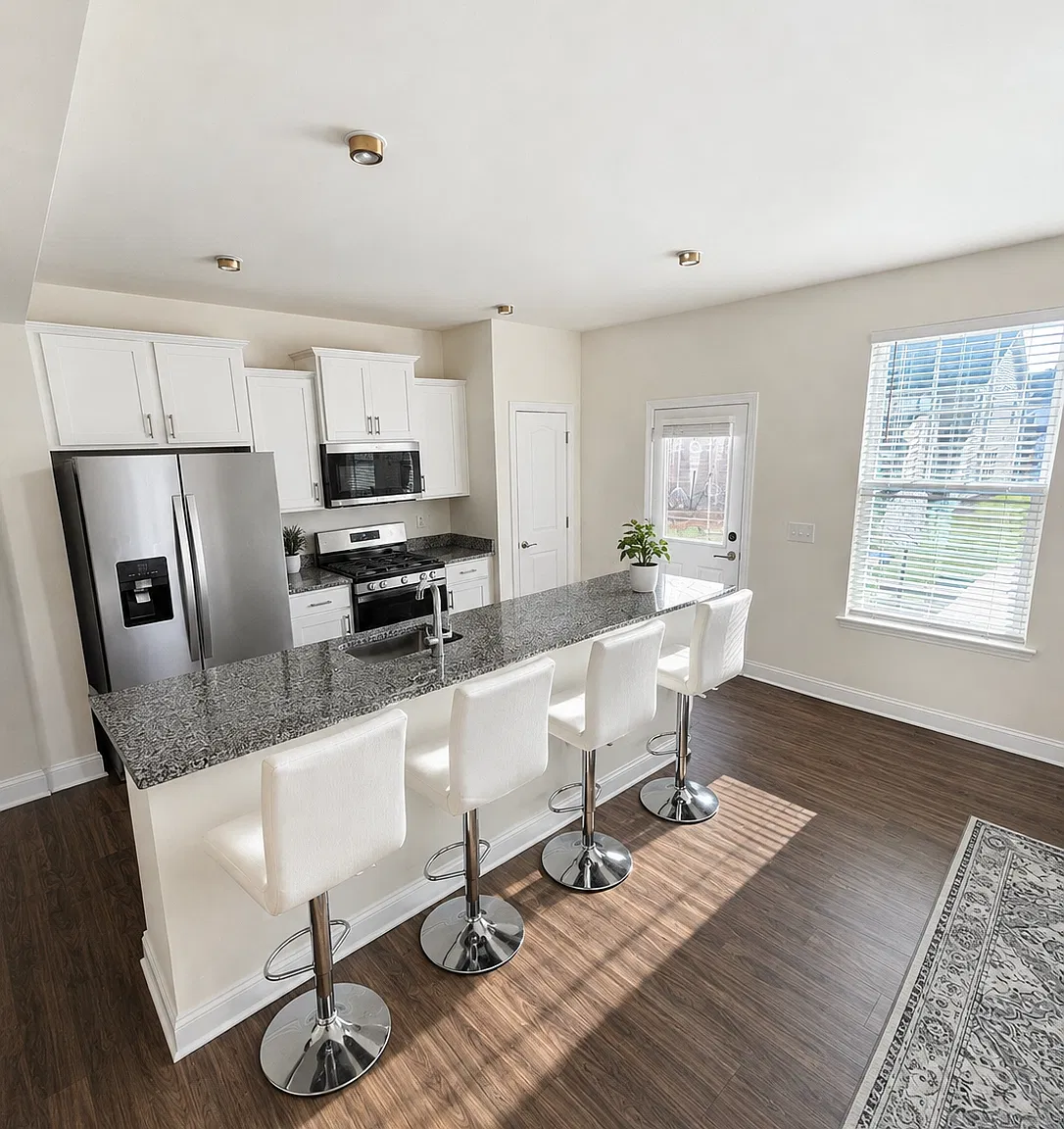 3 bed, 2.5 bath, 1573 sqft, $1,500 — Photo 3