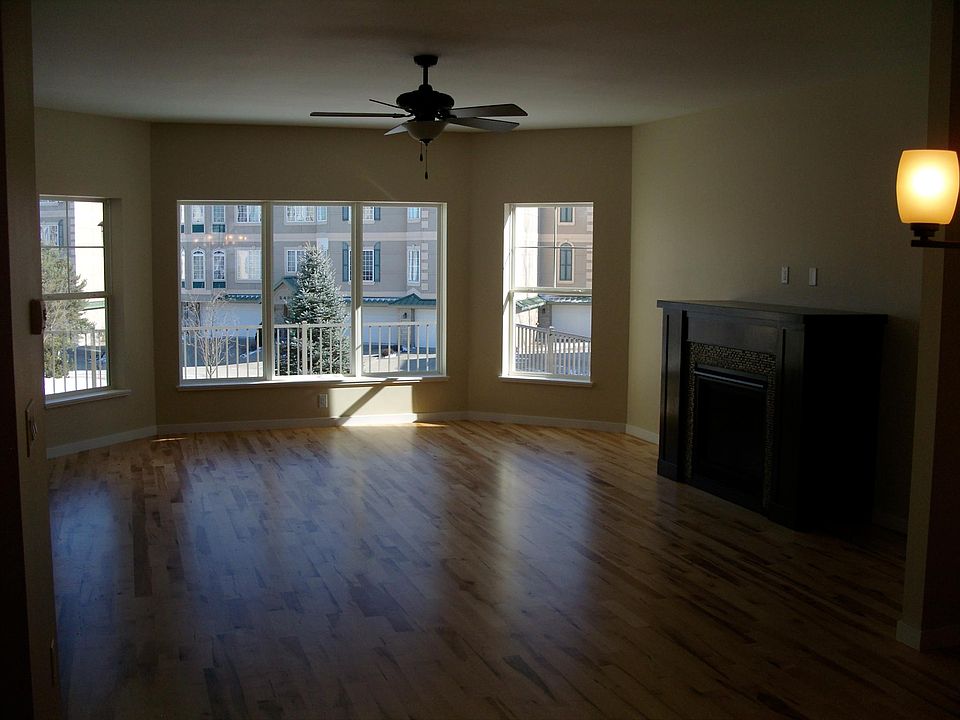 2nd image of 275 Holiday Rd APT 6