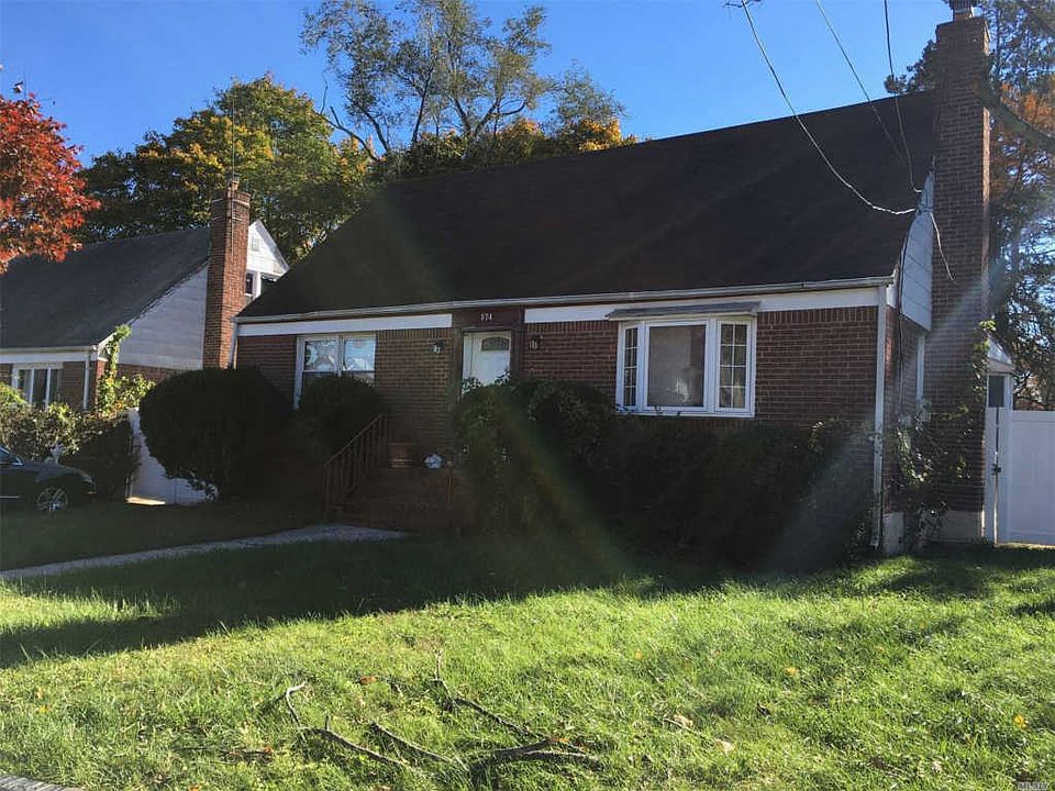 1st image of 574 Macon Pl